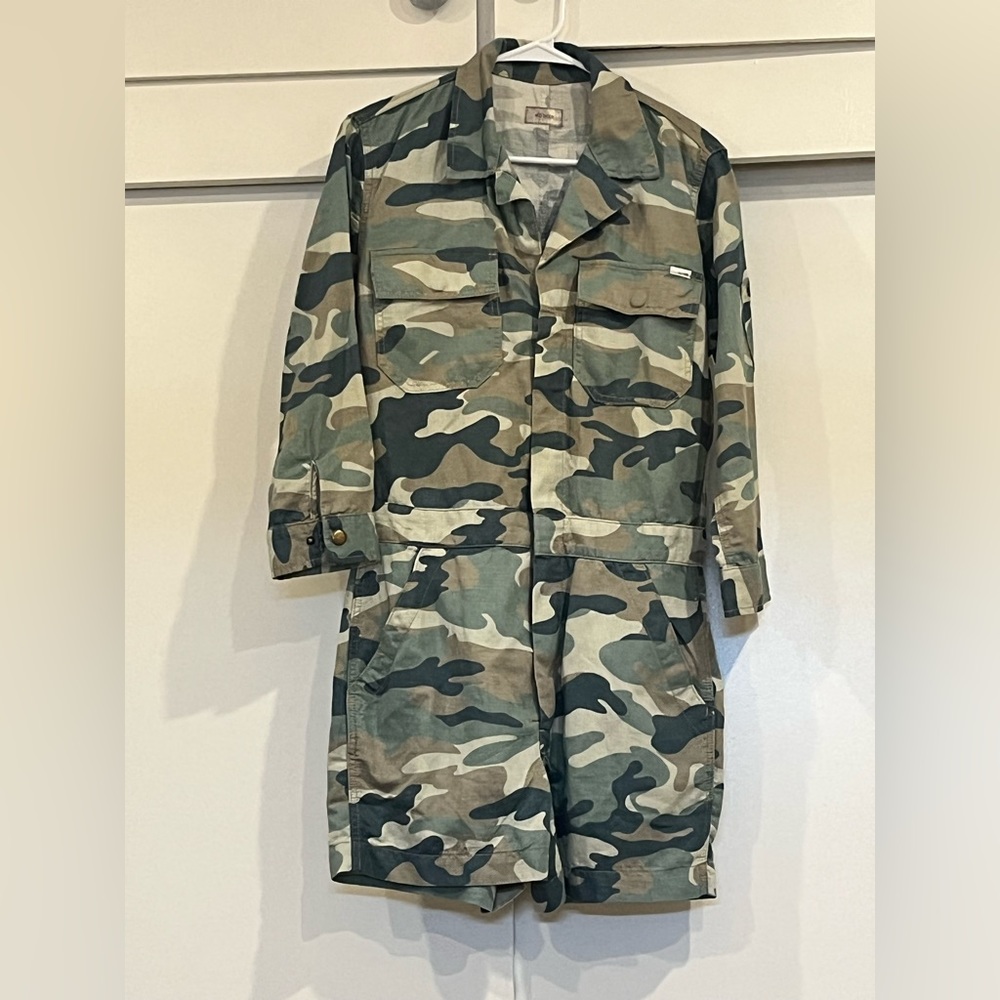 Mother camo romper